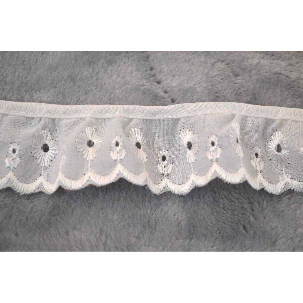 Vintage White Eyelet Trim Embroidered 1.5" Scalloped Edge
